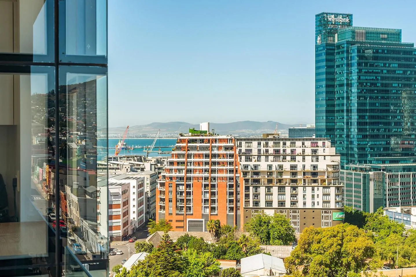 Mirage Luxury By Nivar Cape Town Apartment