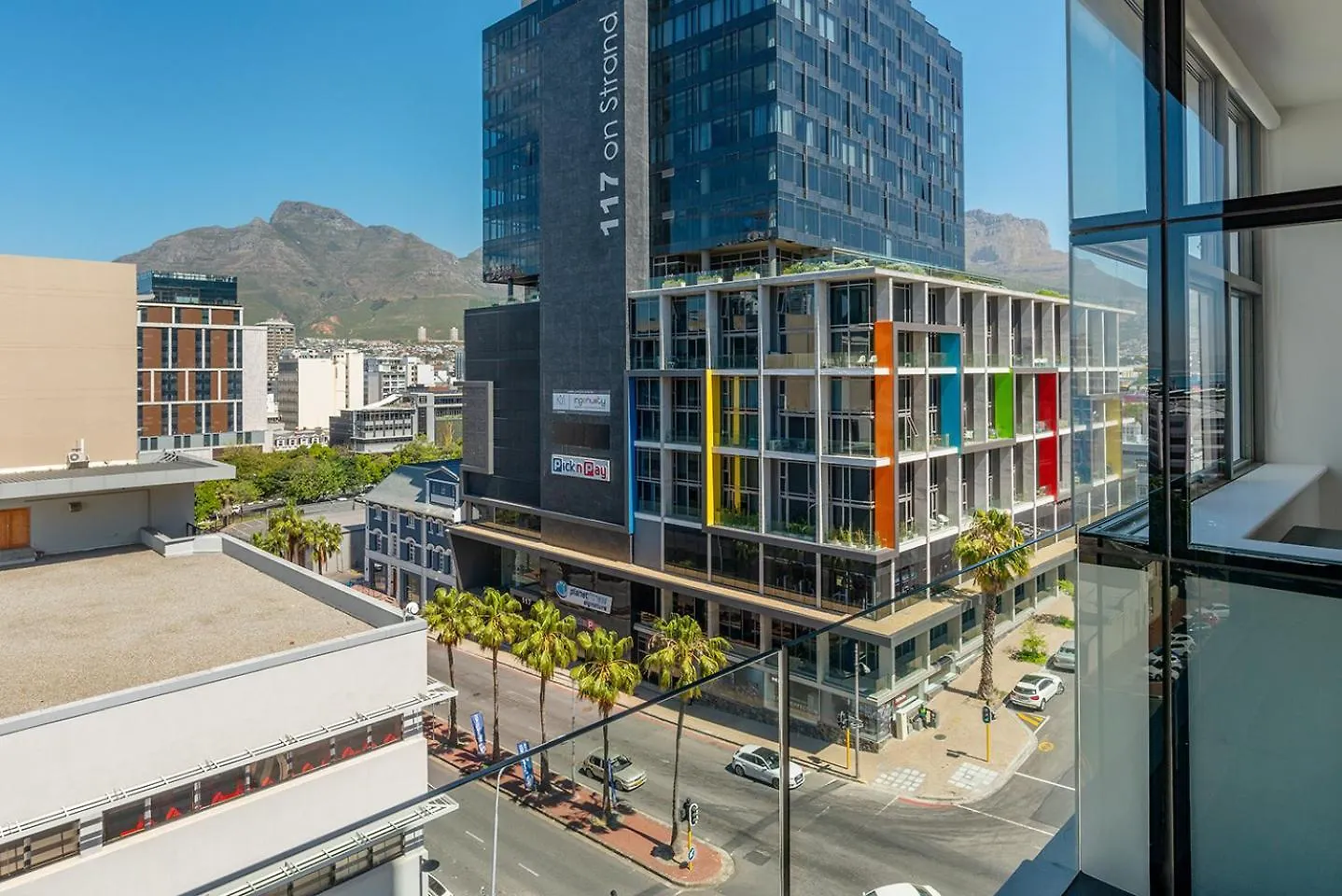 Apartment Mirage Luxury By Nivar Cape Town
