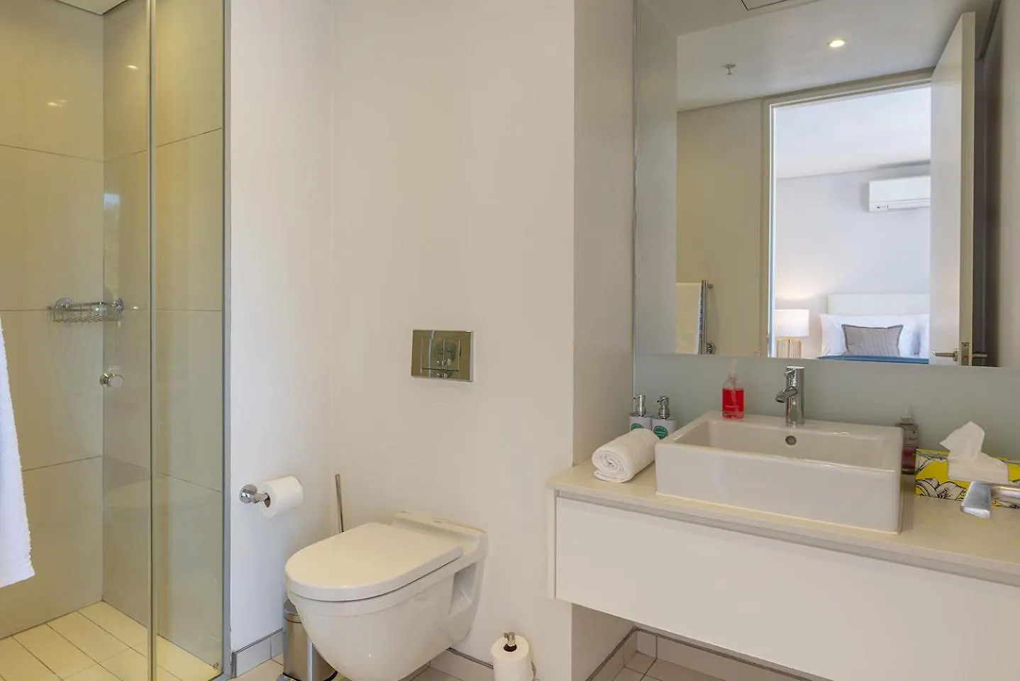 Mirage Luxury By Nivar Cape Town