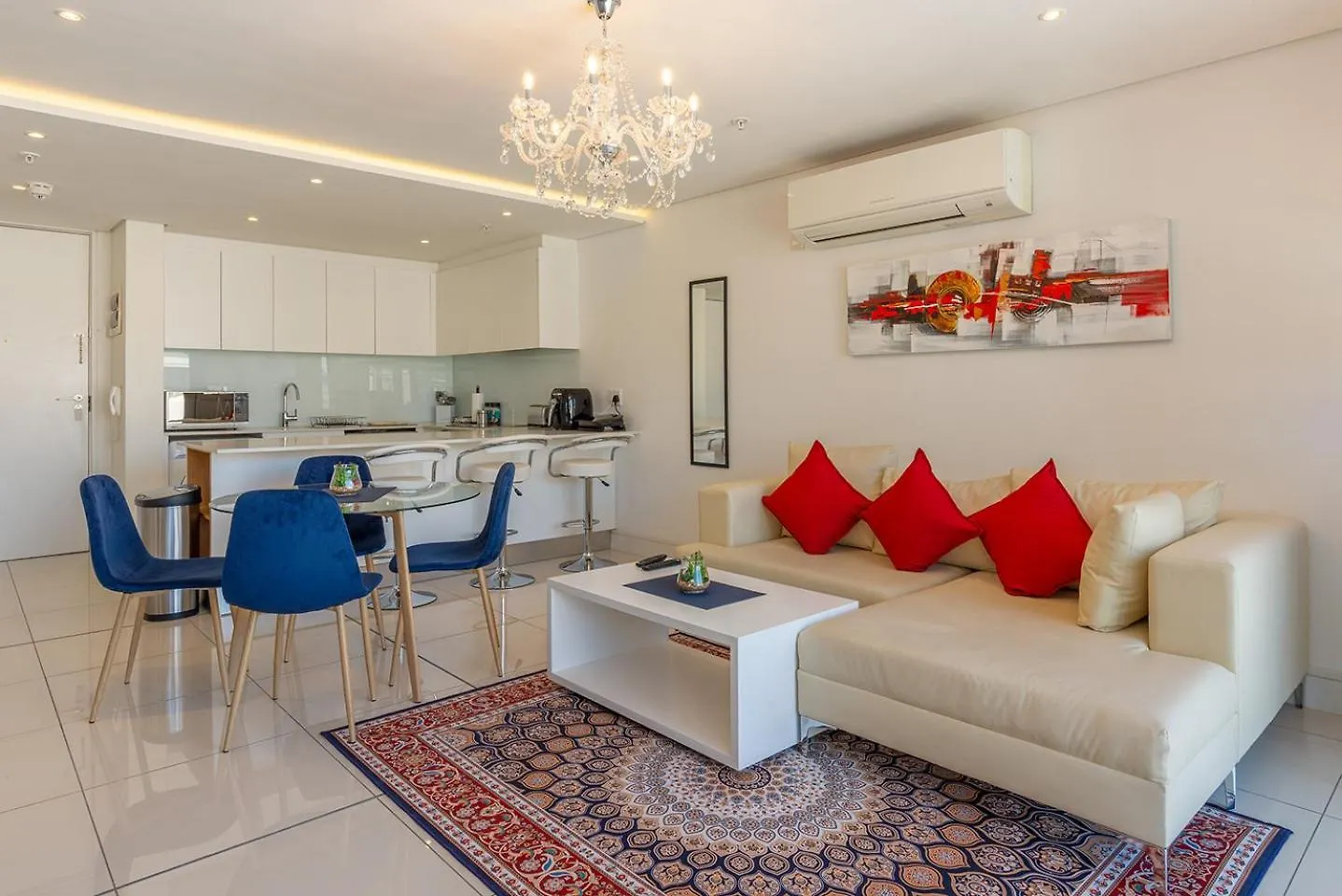 Mirage Luxury By Nivar Cape Town