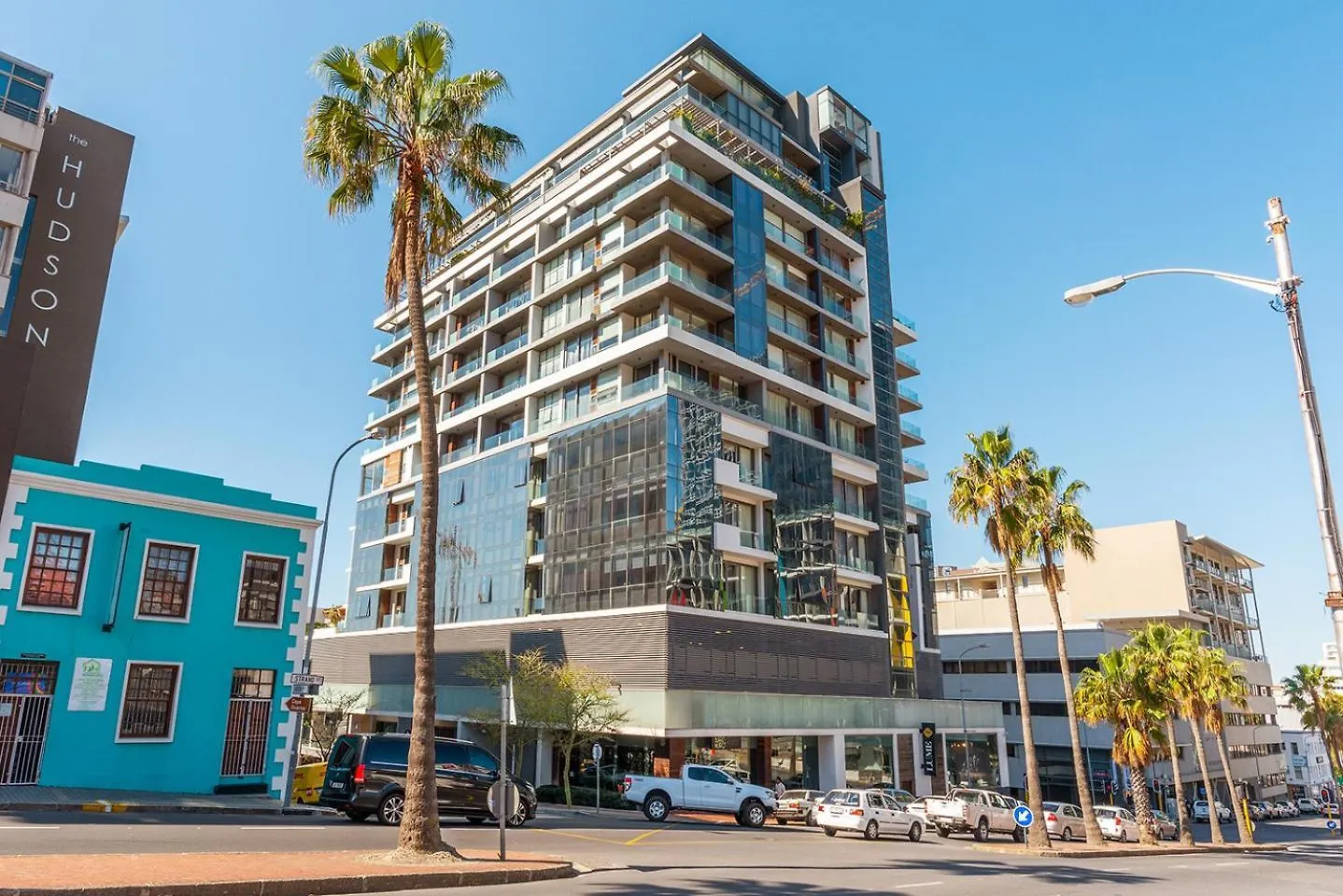 Mirage Luxury By Nivar Cape Town
