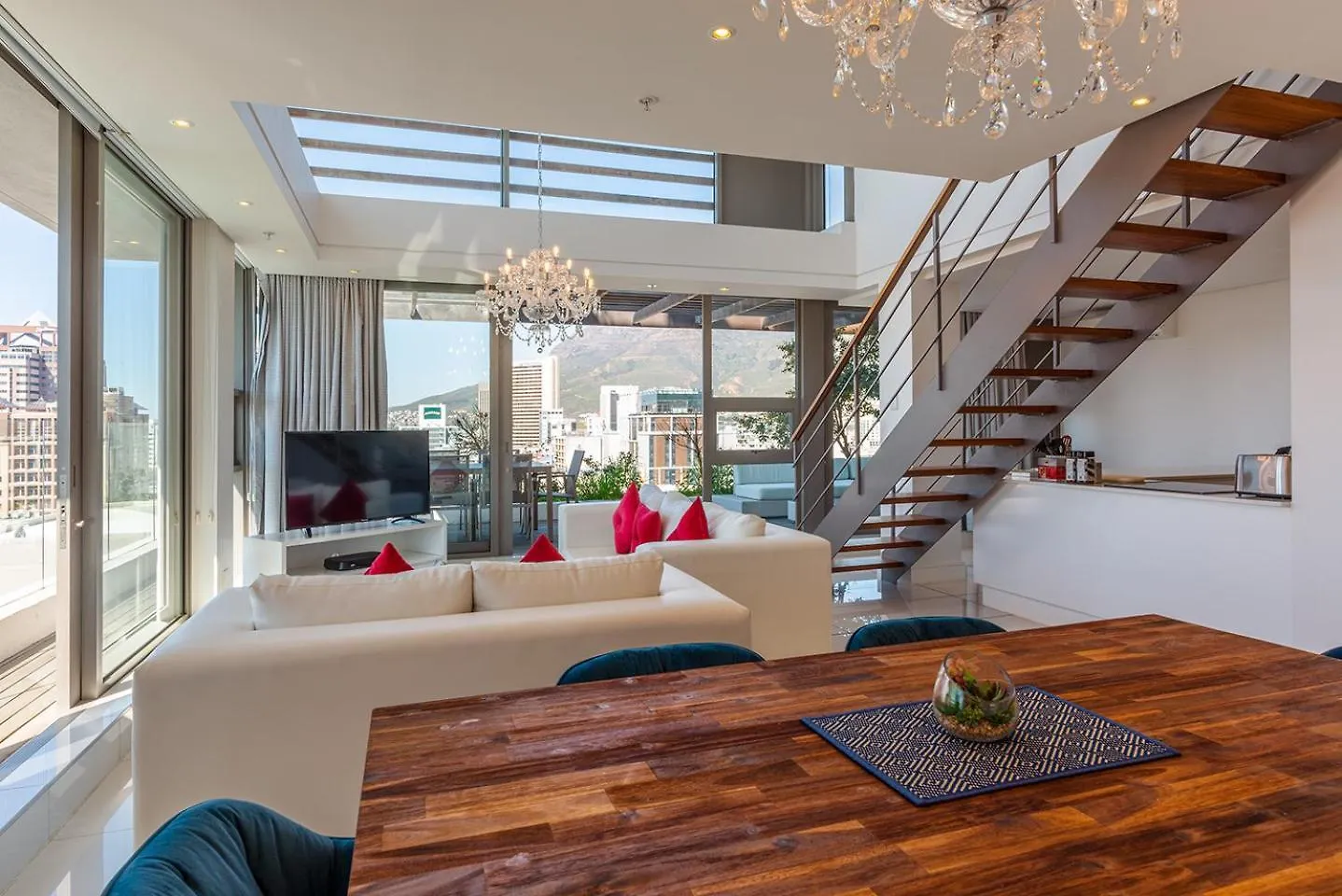 Mirage Luxury By Nivar Cape Town